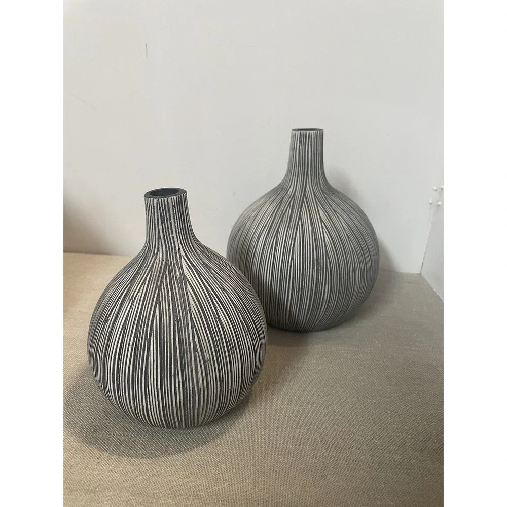 Gourd shaped vases Decor Resin Set Of 2 NIB‎